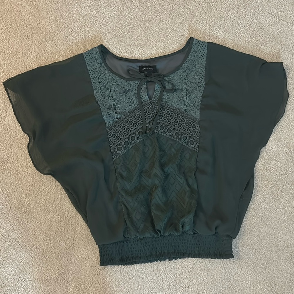 Dark Green Women’s Flowy Blouse Size Medium